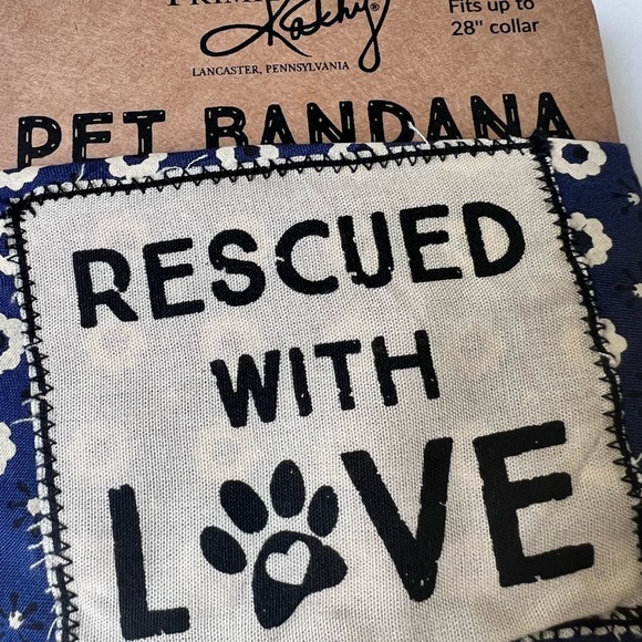 ‘Rescued with Love’ dog bandana. Fits up to 28”. - Picture 4 of 6